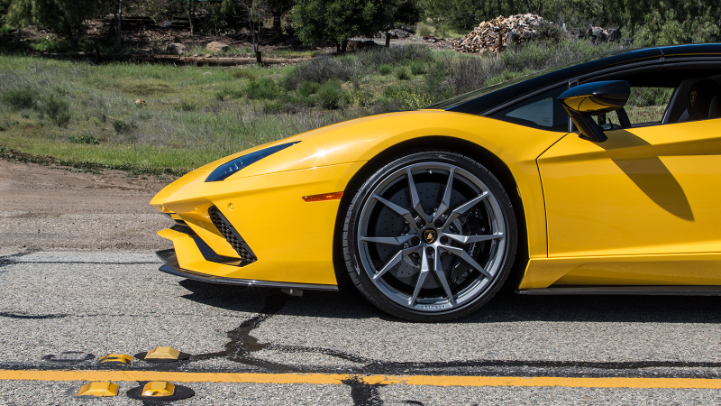 Illustration for article titled The $460,000 740 HP Lamborghini Aventador S Is Barely A Car